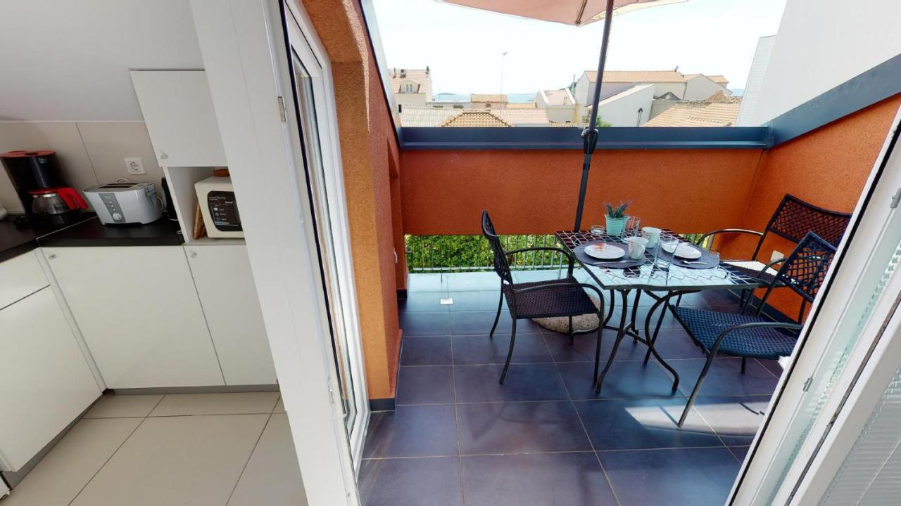 Number 5 Apartment Pakoštane Екстериор снимка